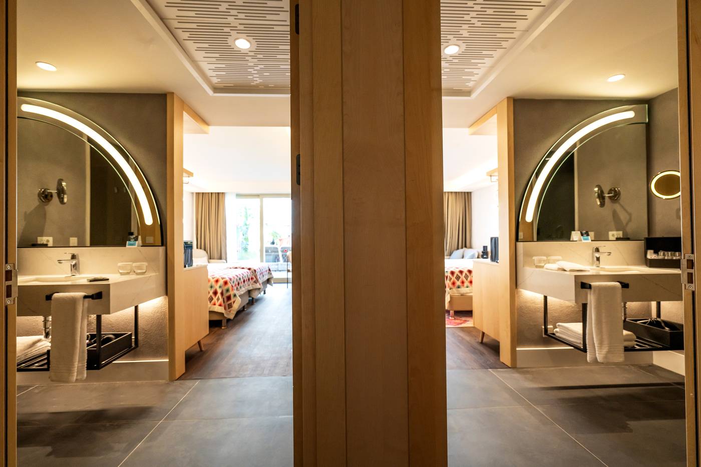 Lara-Barut-Collection-Room-46