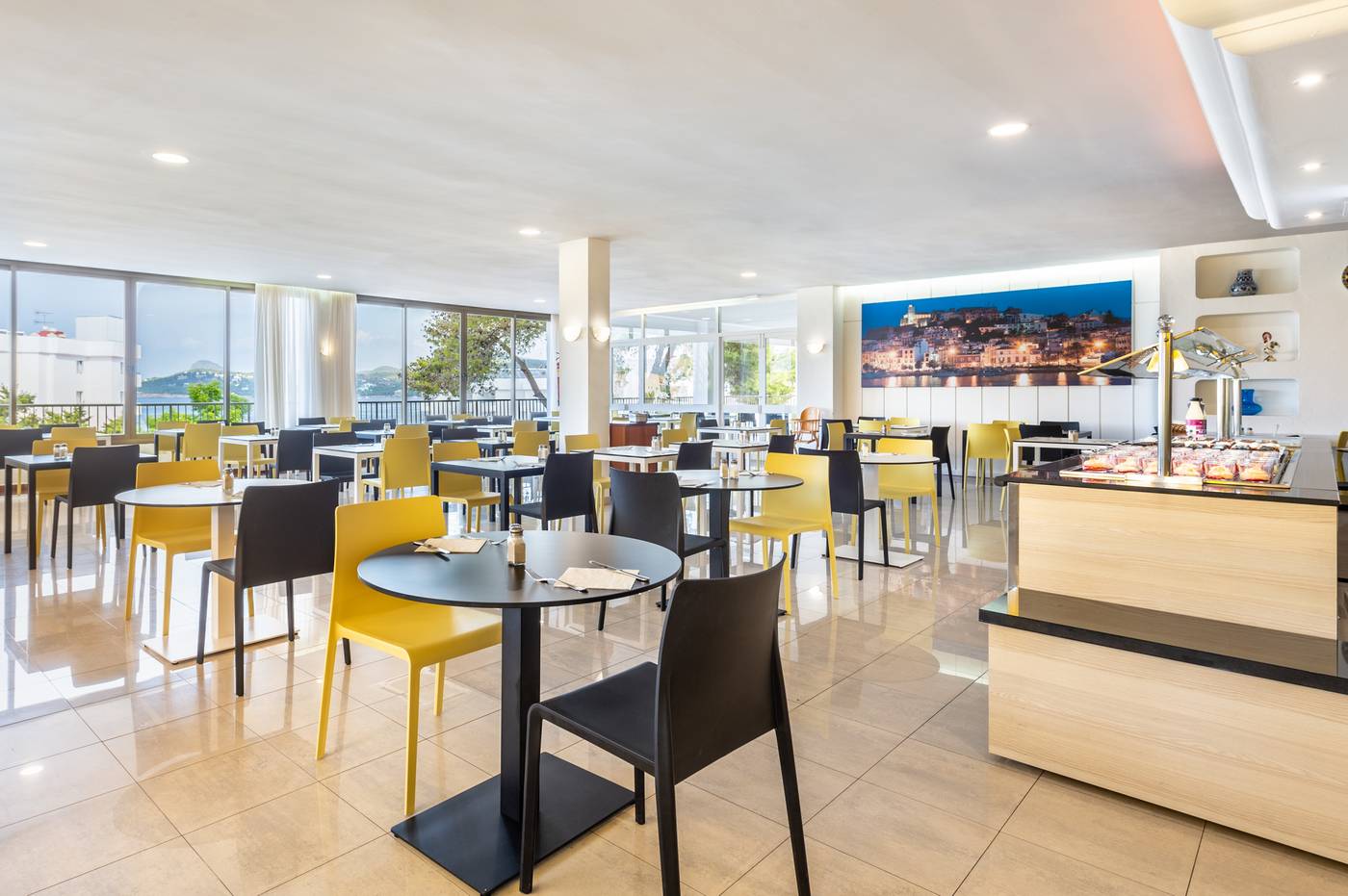 Apartamentos-Playasol-Riviera-Restaurant-31