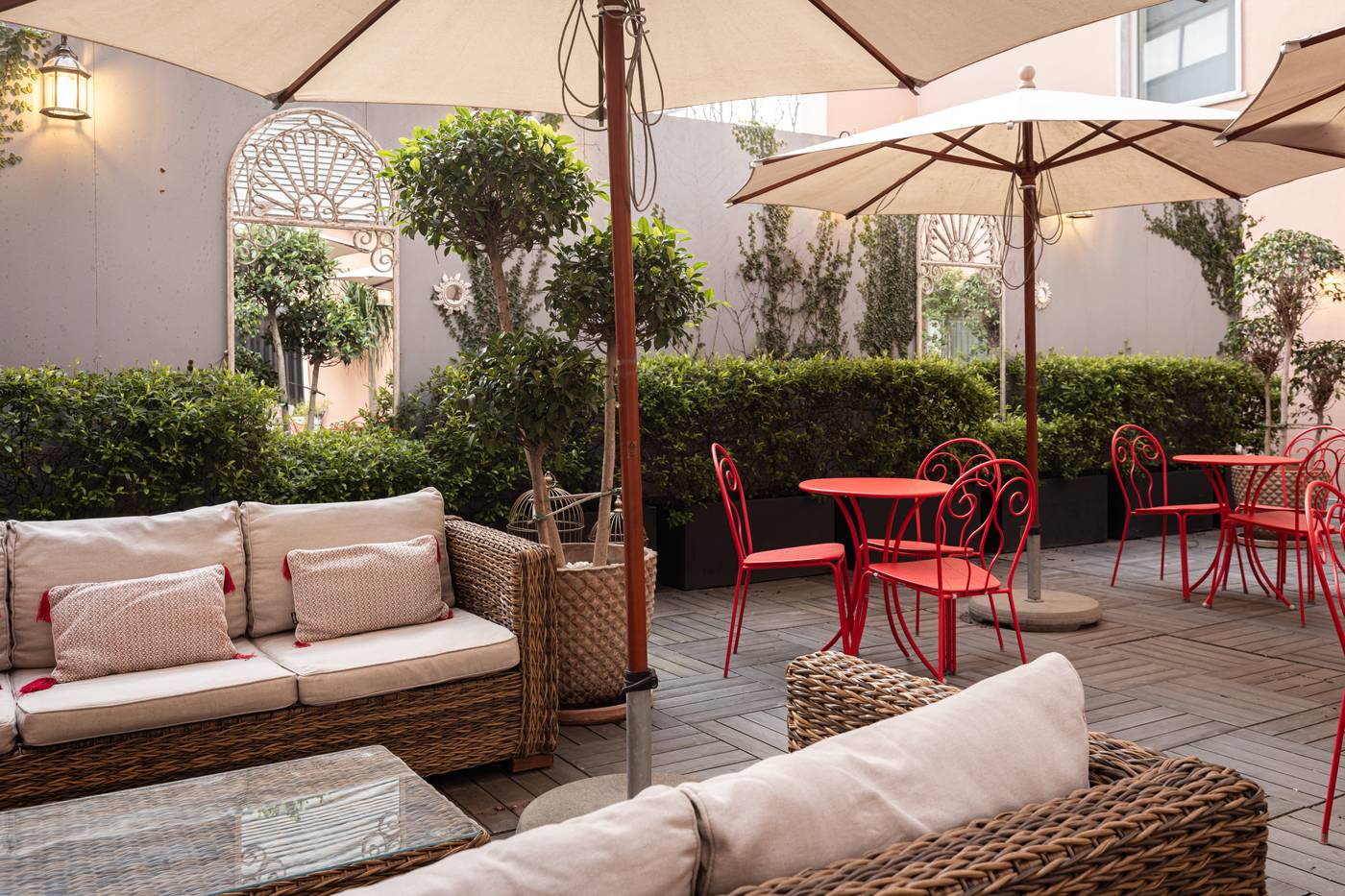 Maxime-Hotel-Terrace-23