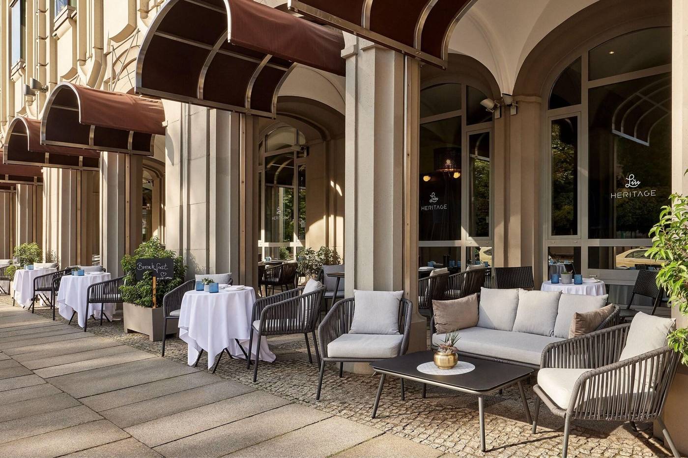 Hotel-Luc--Autograph-Collection-Restaurant-4