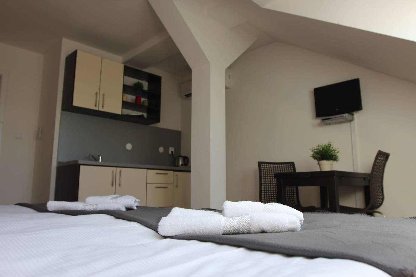 Residence-Vysta-Room-24