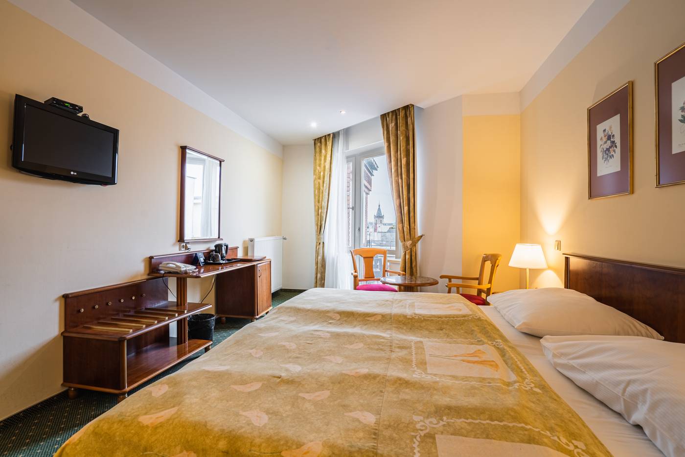 EA-Hotel-Rokoko-Room-9