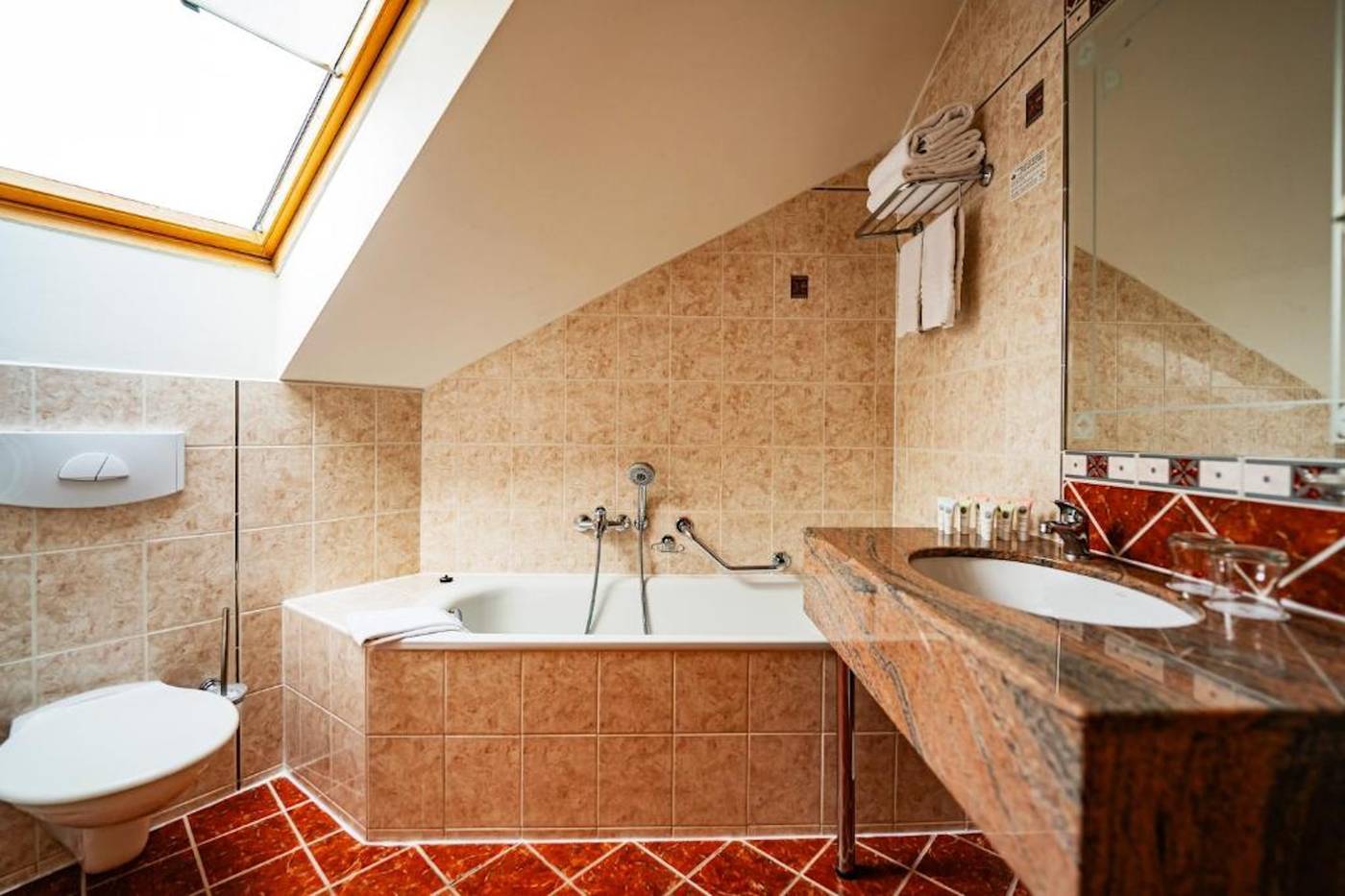 U-Divadla-General-view-7