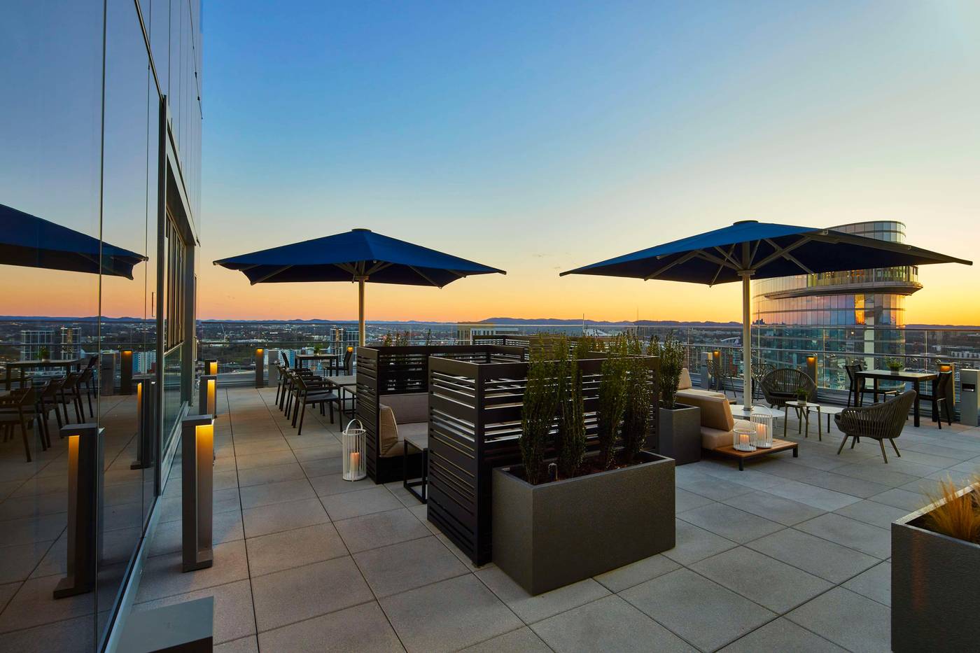 Embassy Suites by Hilton Nashville Downtown-United States-Nashville-General view-7