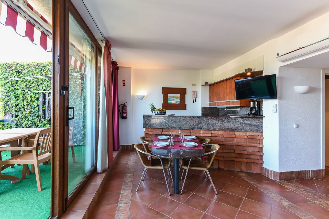 Pedras-d-el-Rei-Room-45