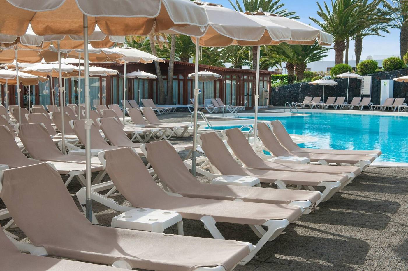 Relaxia-Olivina-Sports-and-Entertainment-15