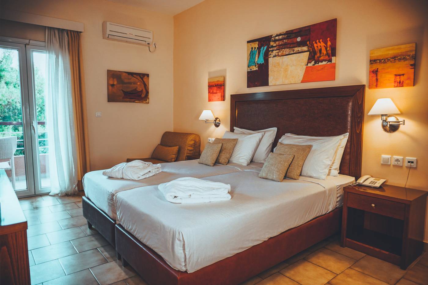 Apollo-Resort-Art-Room-26