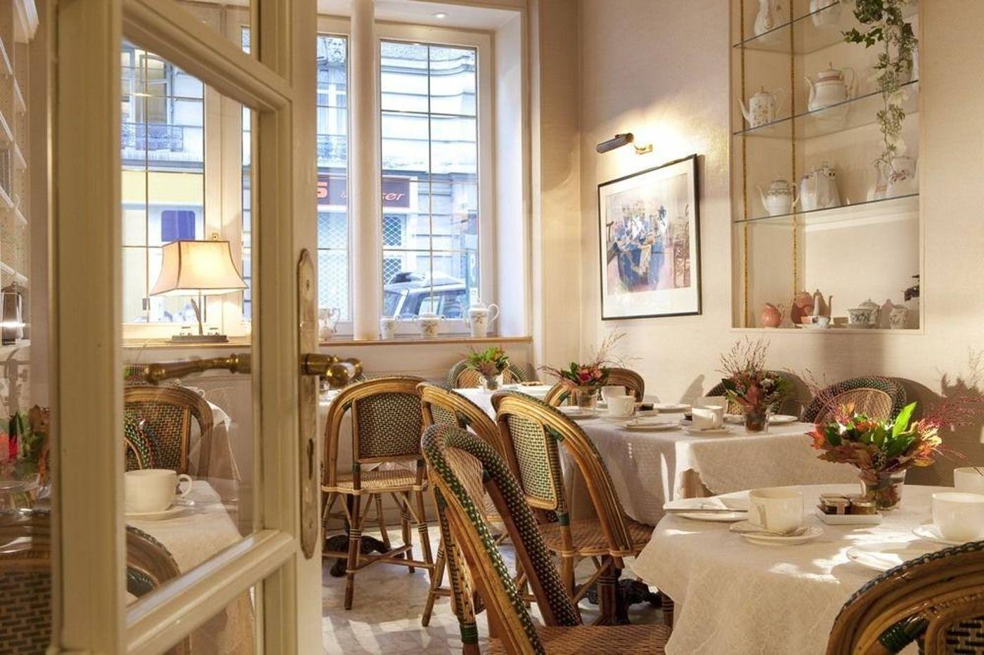 New-Orient-Restaurant-2