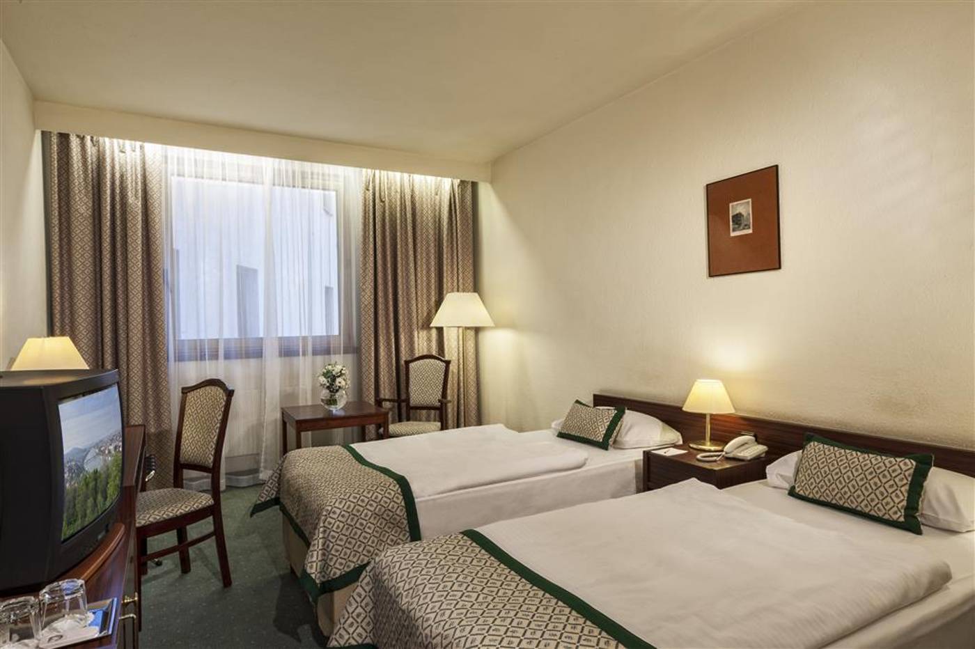 Danubius-Hotel-Hungaria-City-Center-Room-34