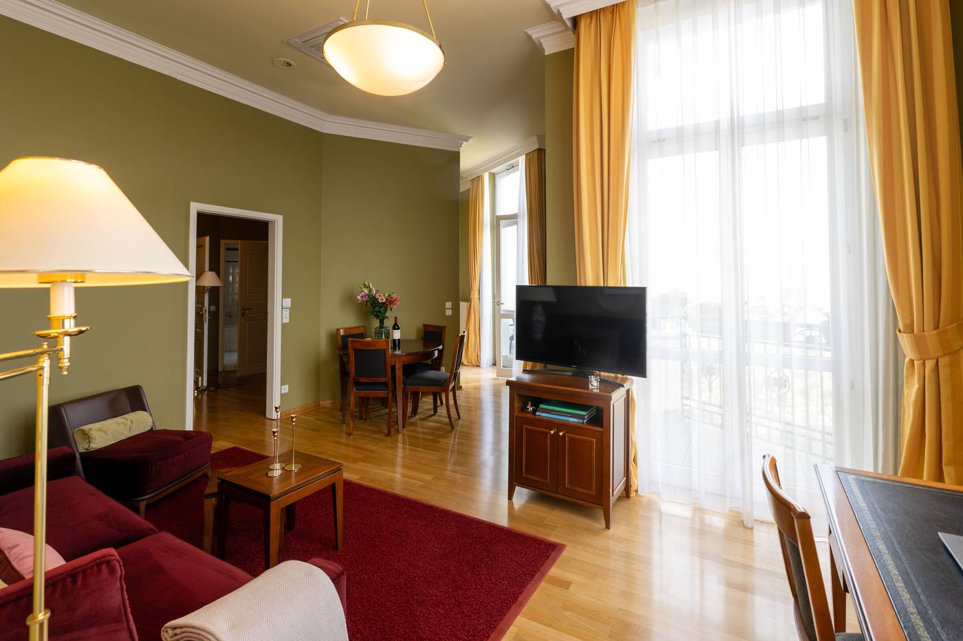 Louisa-s-Place-Room-18