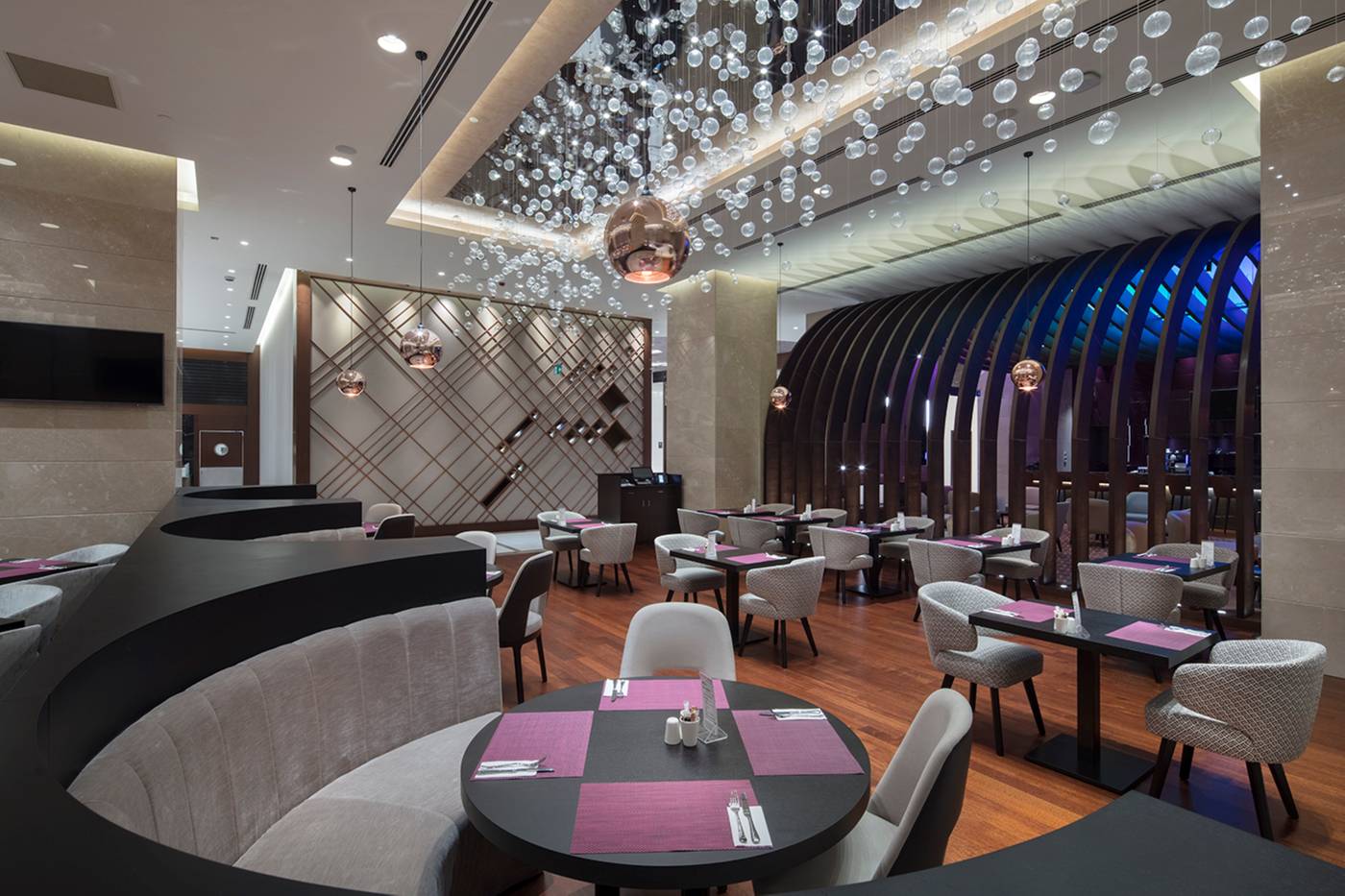DoubleTree-by-Hilton-Istanbul-Umraniye-Restaurant-42
