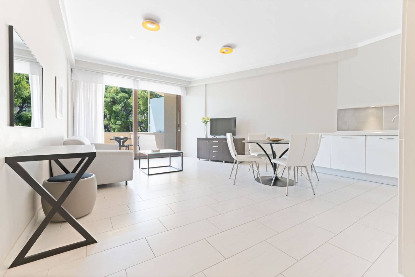 The-Residence-Room-68