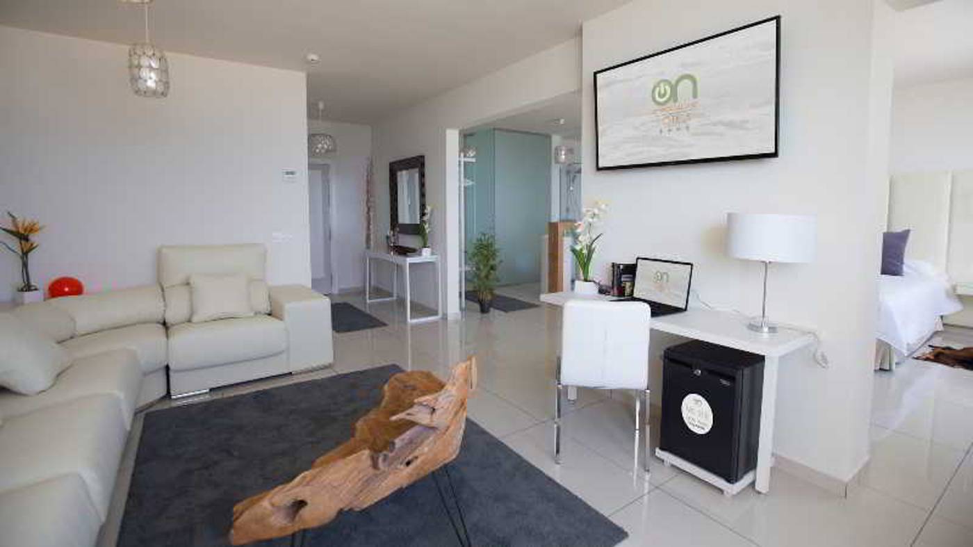 Onhotels-Ocean-Front-Room-33