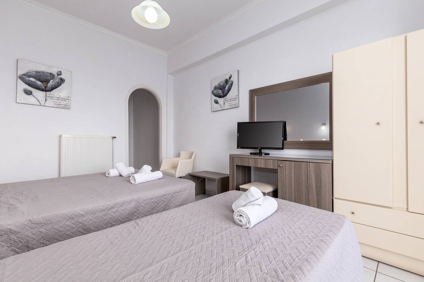 Oasis-Hotel-Room-20
