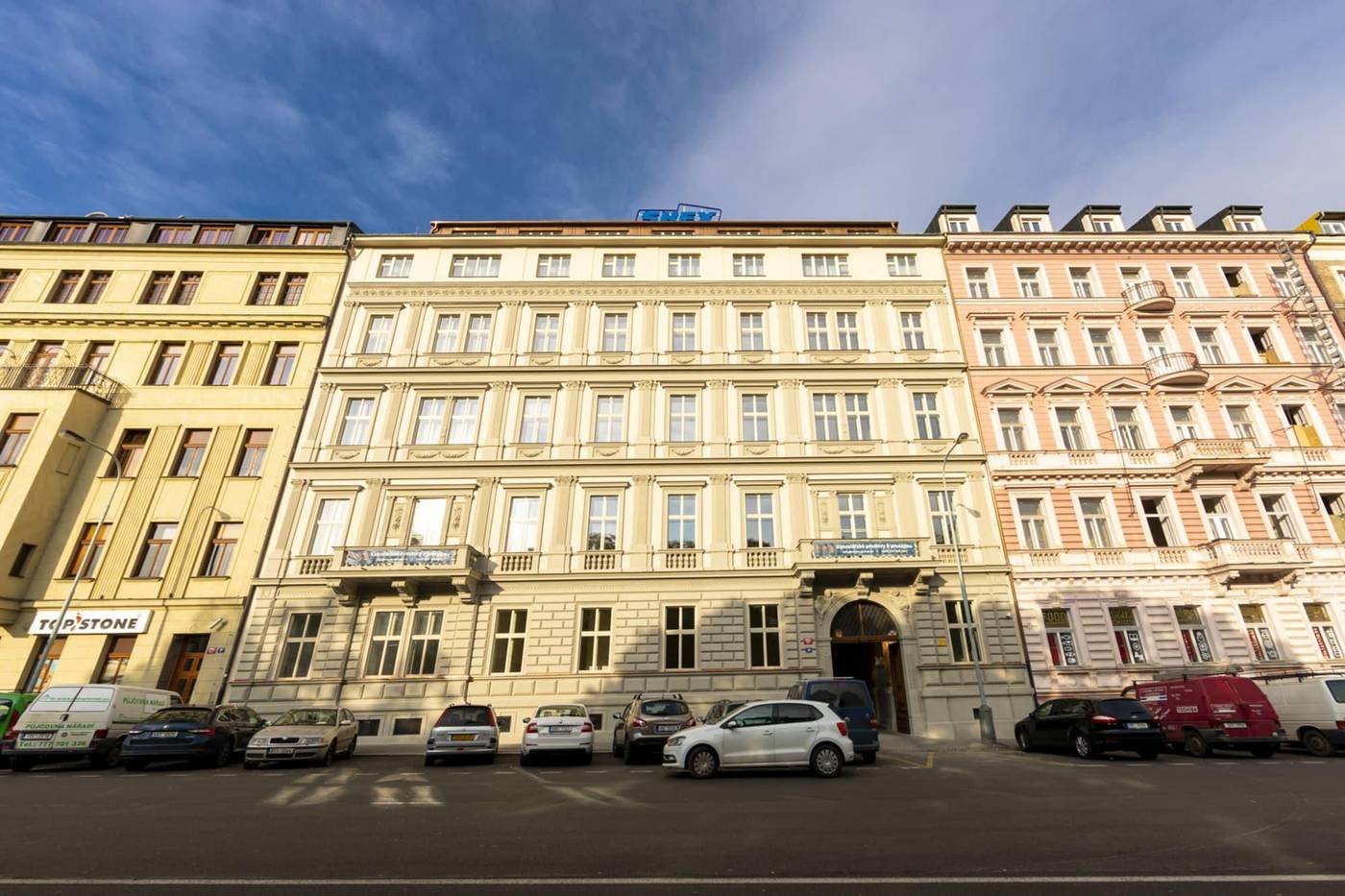 Miss-Sophie-s-Downtown-General-view-78