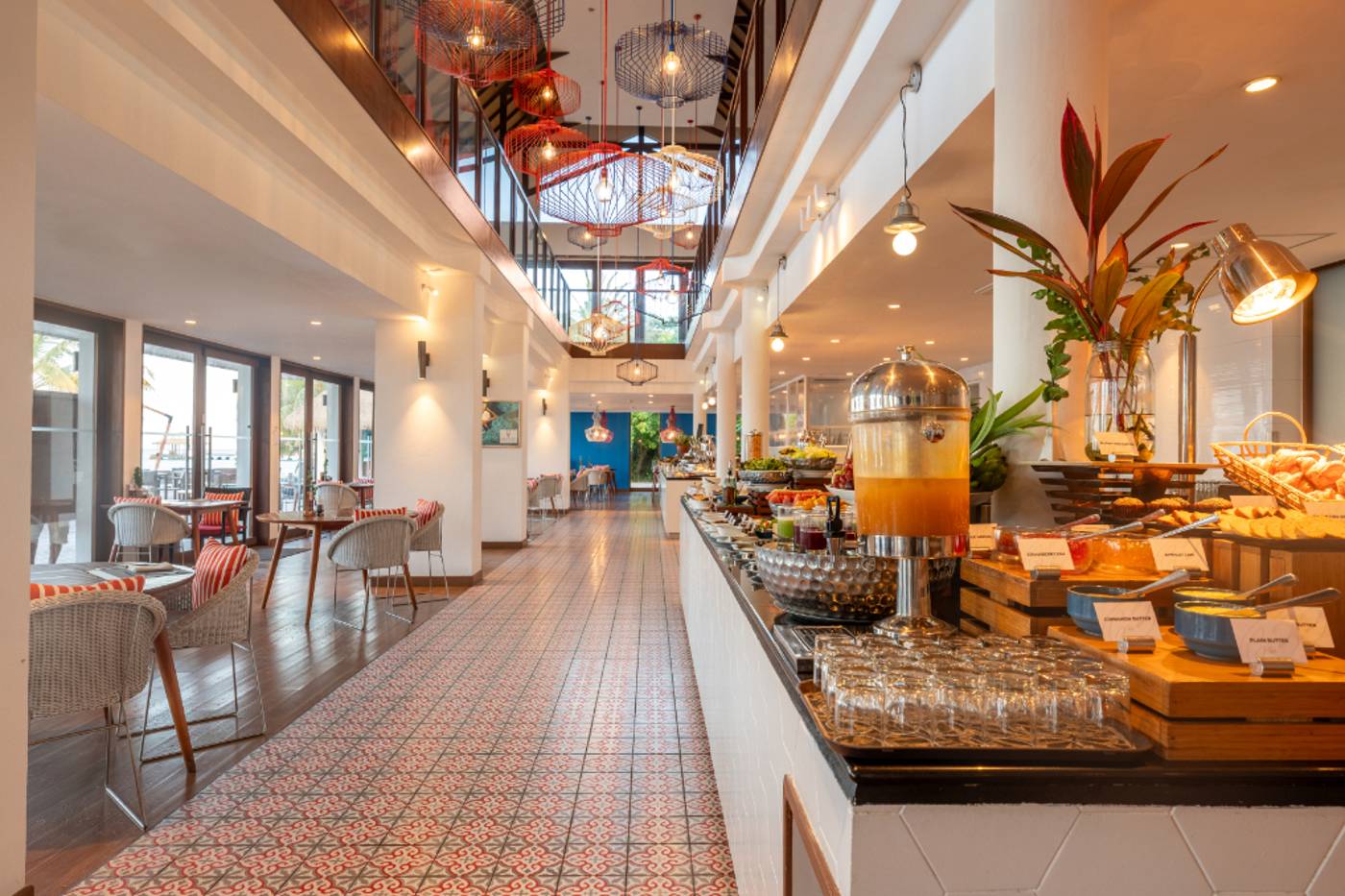 Mercure Maldives Kooddoo Resort 17.09
