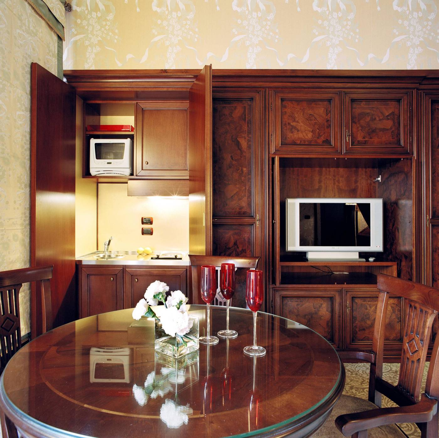 Bauer-Casanova-Room-5