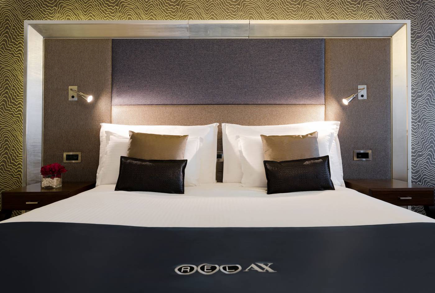 The-Palace-Hotel-Room-26