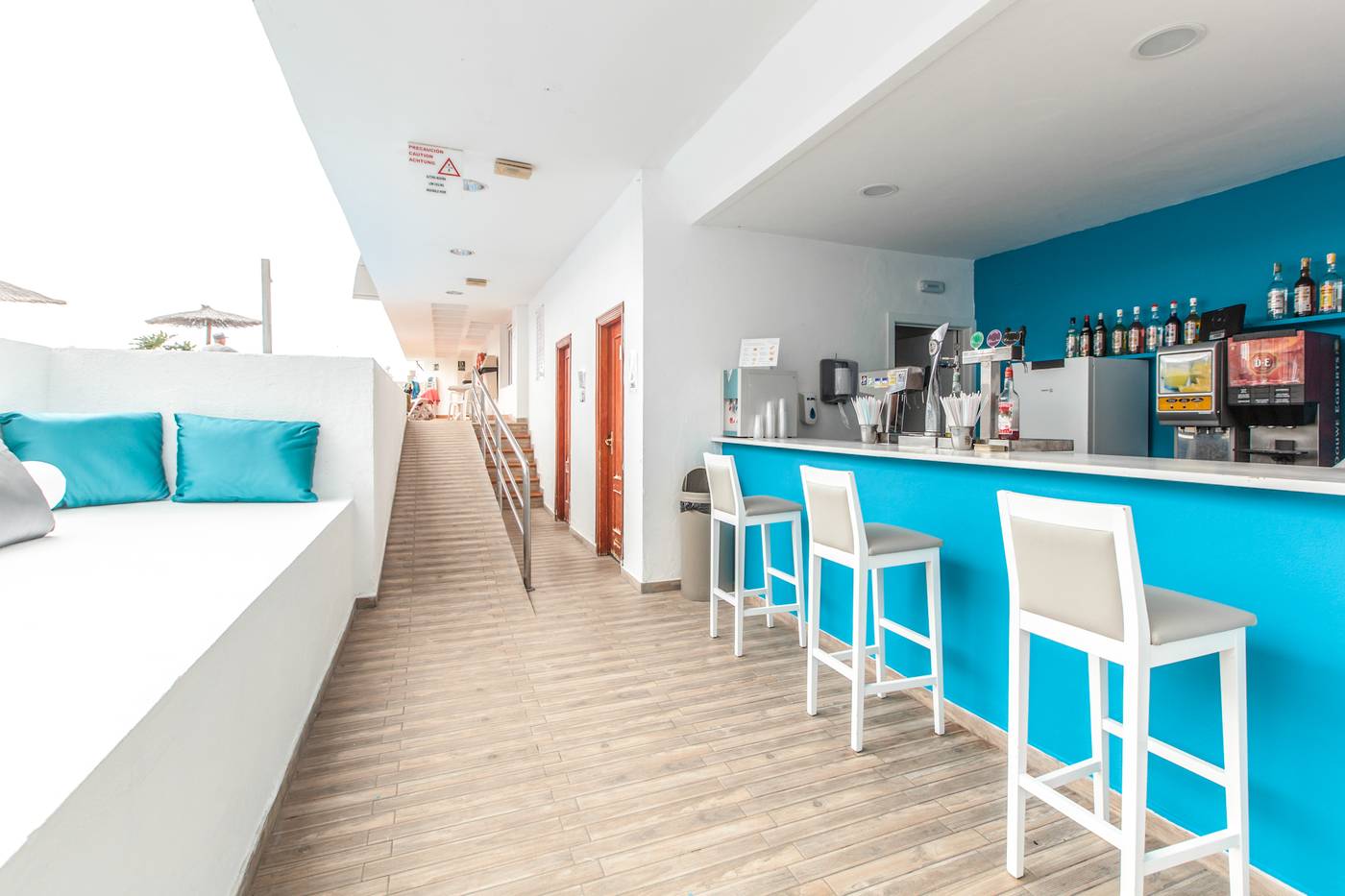 Blue-Sea-Lagos-de-Cesar-Bar-38