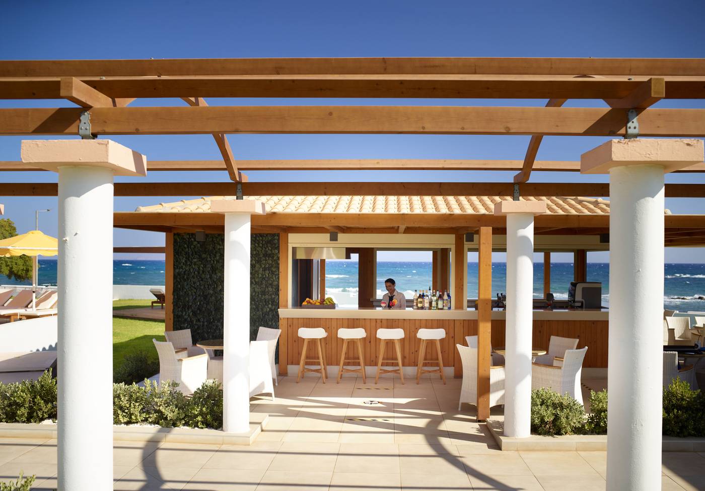 Serita-Beach-Hotel-Bar-54