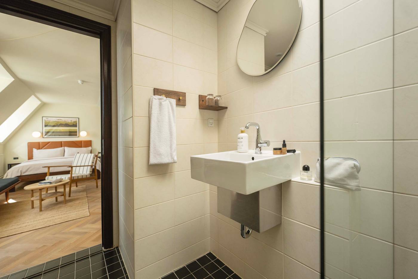 Hotel-Mayfair-Room-50