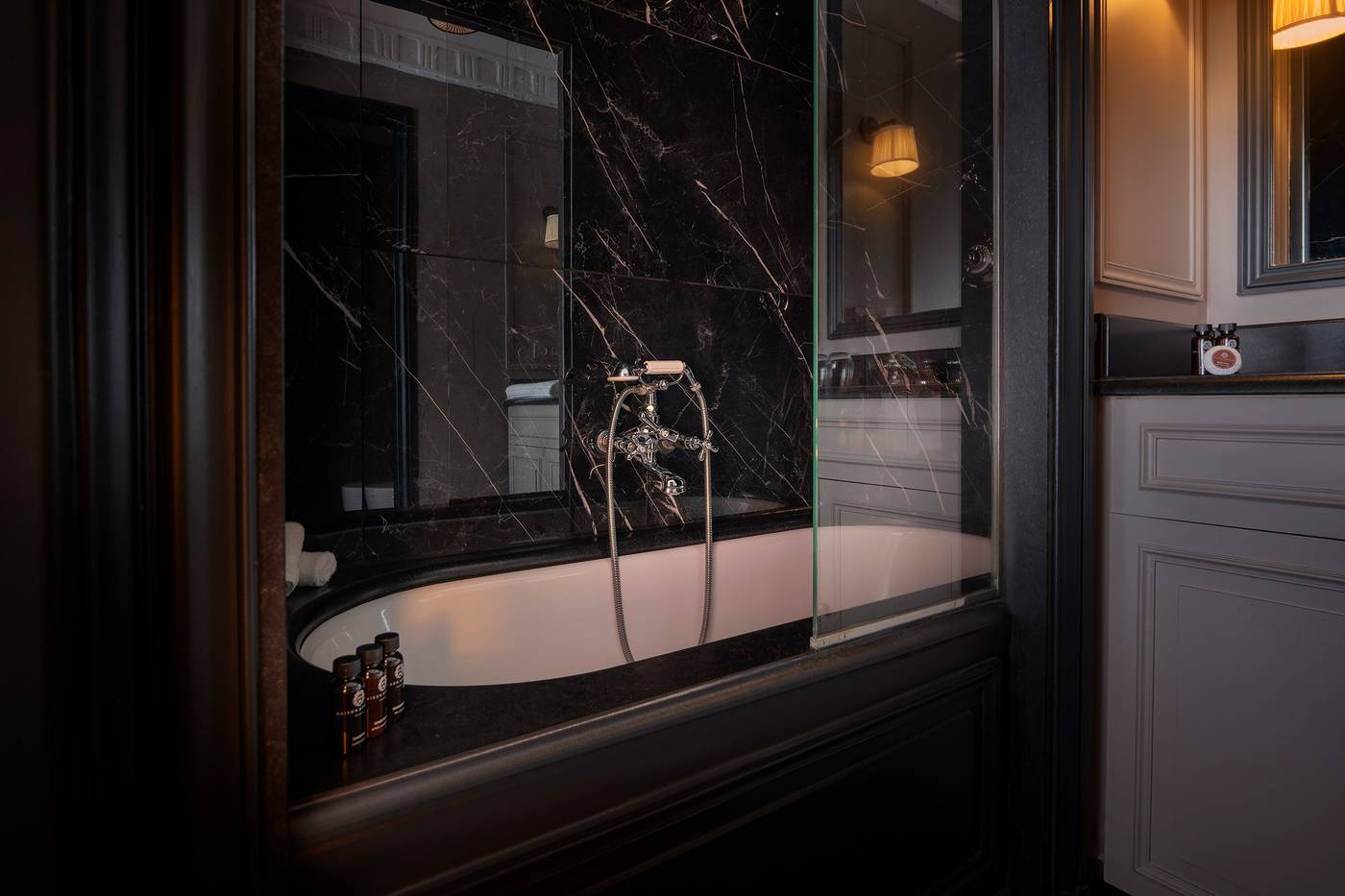 Maison-Athenee-Room-41