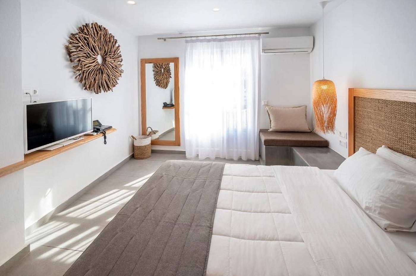 SMY-Mediterranean-White---Adults-Only-Room-37