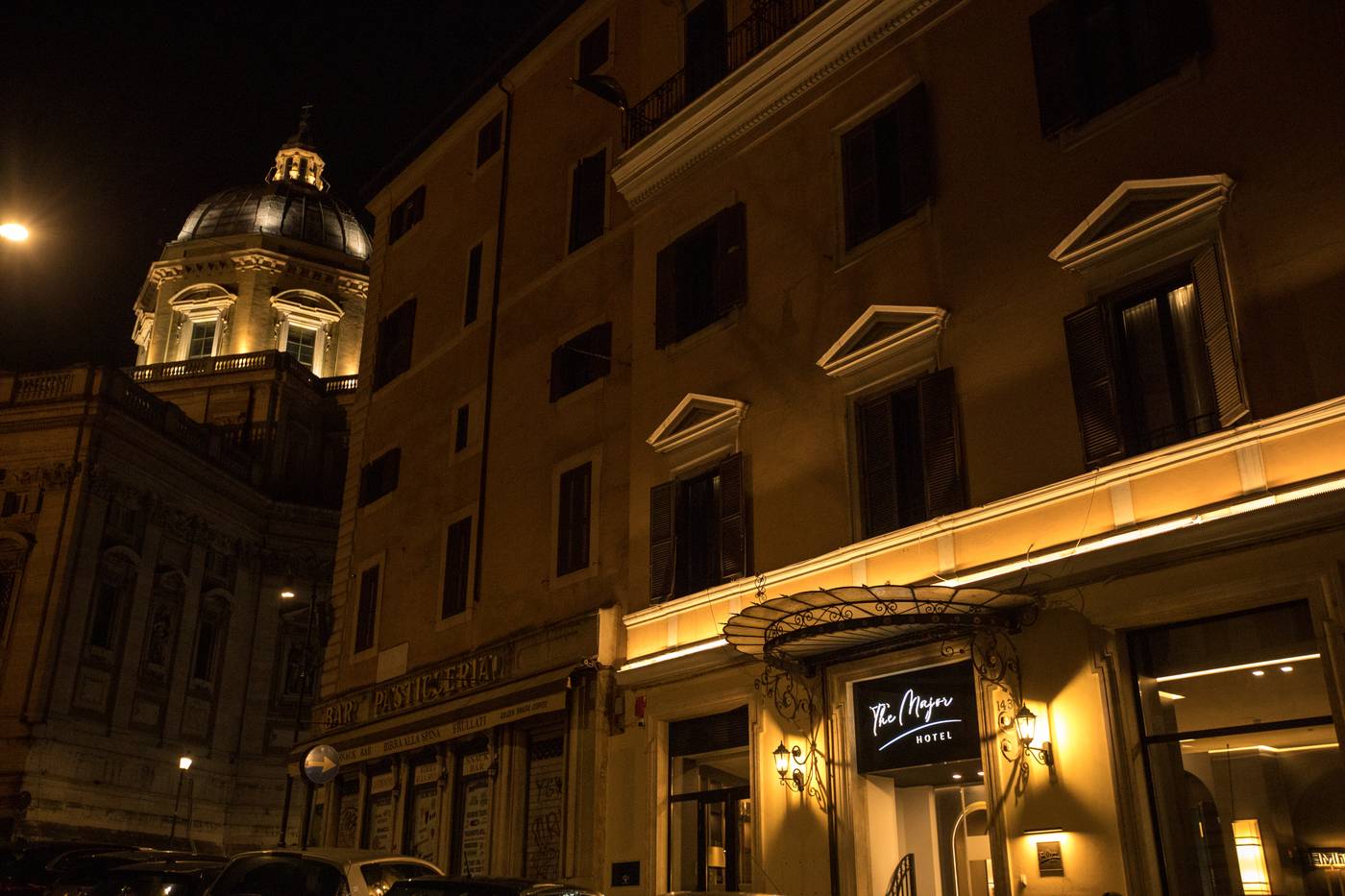 The-Major-Hotel-Lobby-6