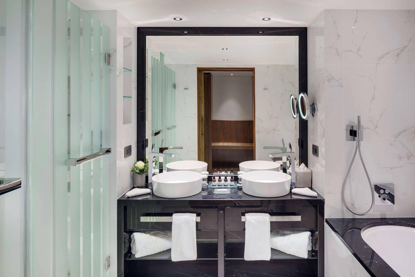 Kempinski-Hotel-Corvinus-Budapest-Room-77