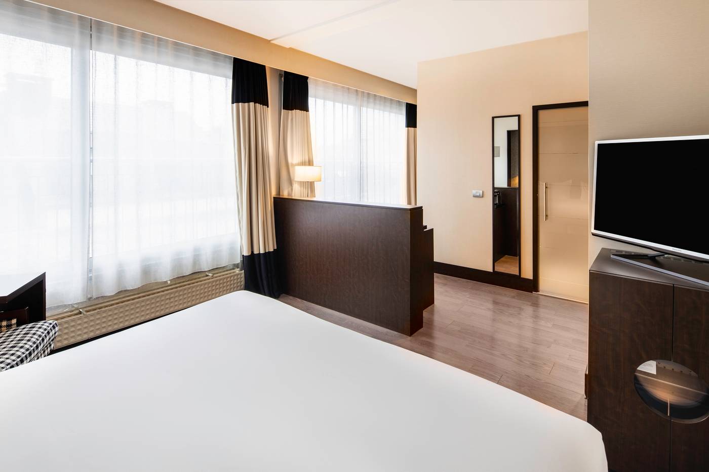 NH-Brussels-Stephanie-Room-24