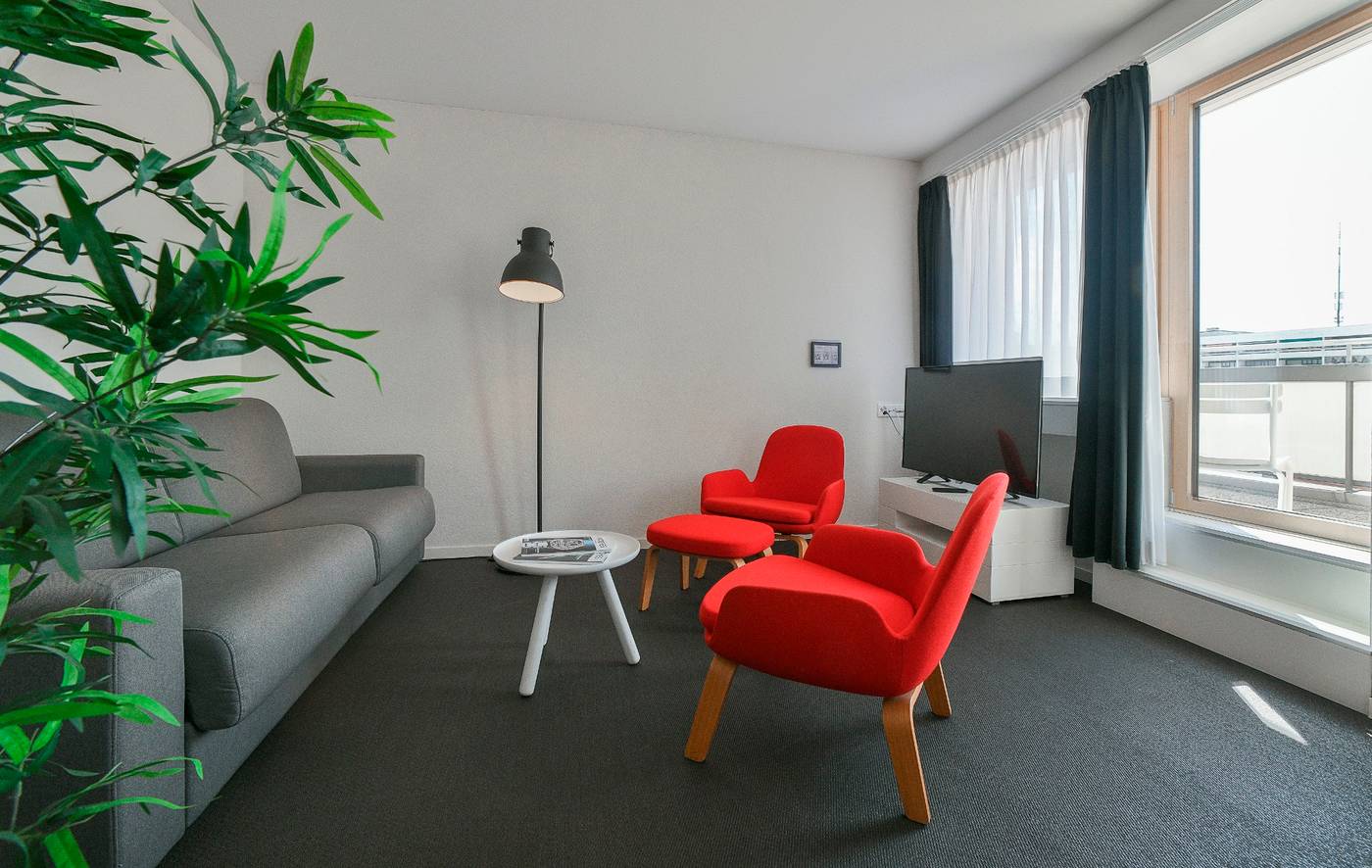 Home-Swiss-Hotel-Room-51