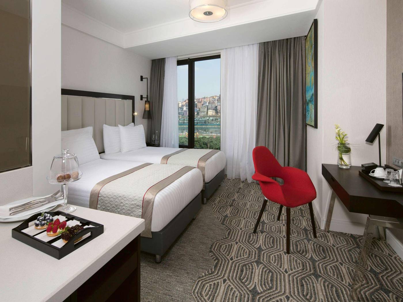 Movenpick-Hotel-Istanbul-Golden-Horn-Room-21