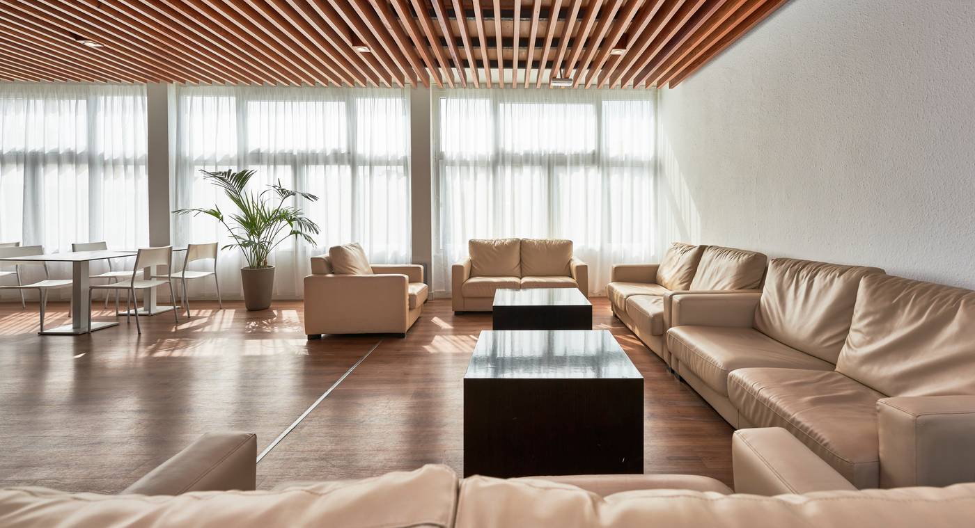 Smartline-Calan-Bosch-Lobby-35