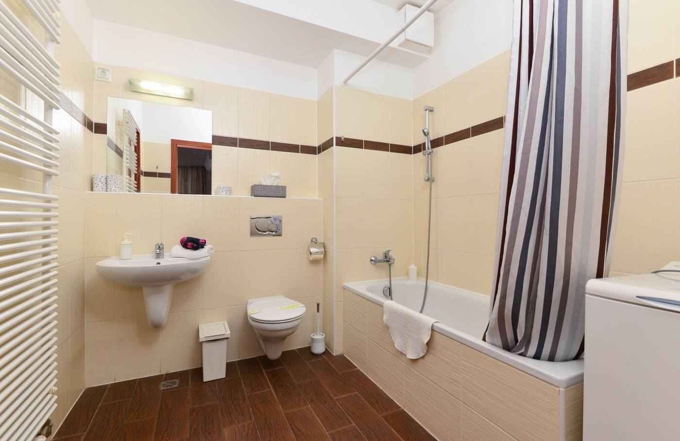 Lord-Residence-Room-30