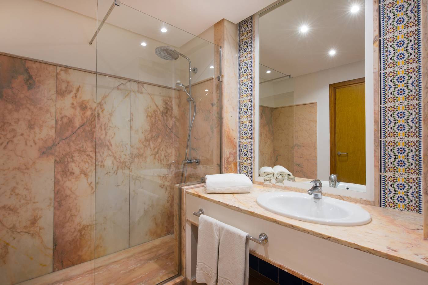 Iberostar-Waves-Founty-Beach-Room-50