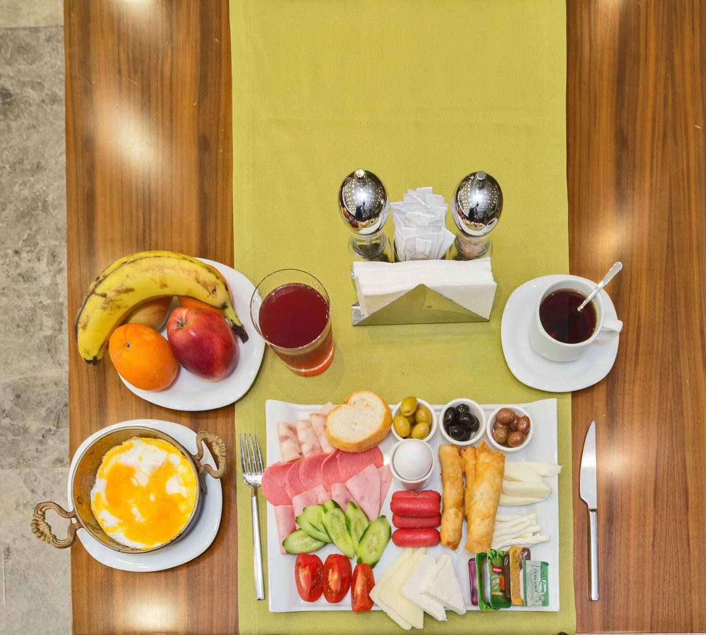 Darkmen-Hotel-Restaurant-35