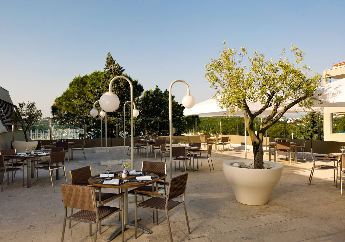 Park-Plaza-Verudela-Resort-Restaurant-18