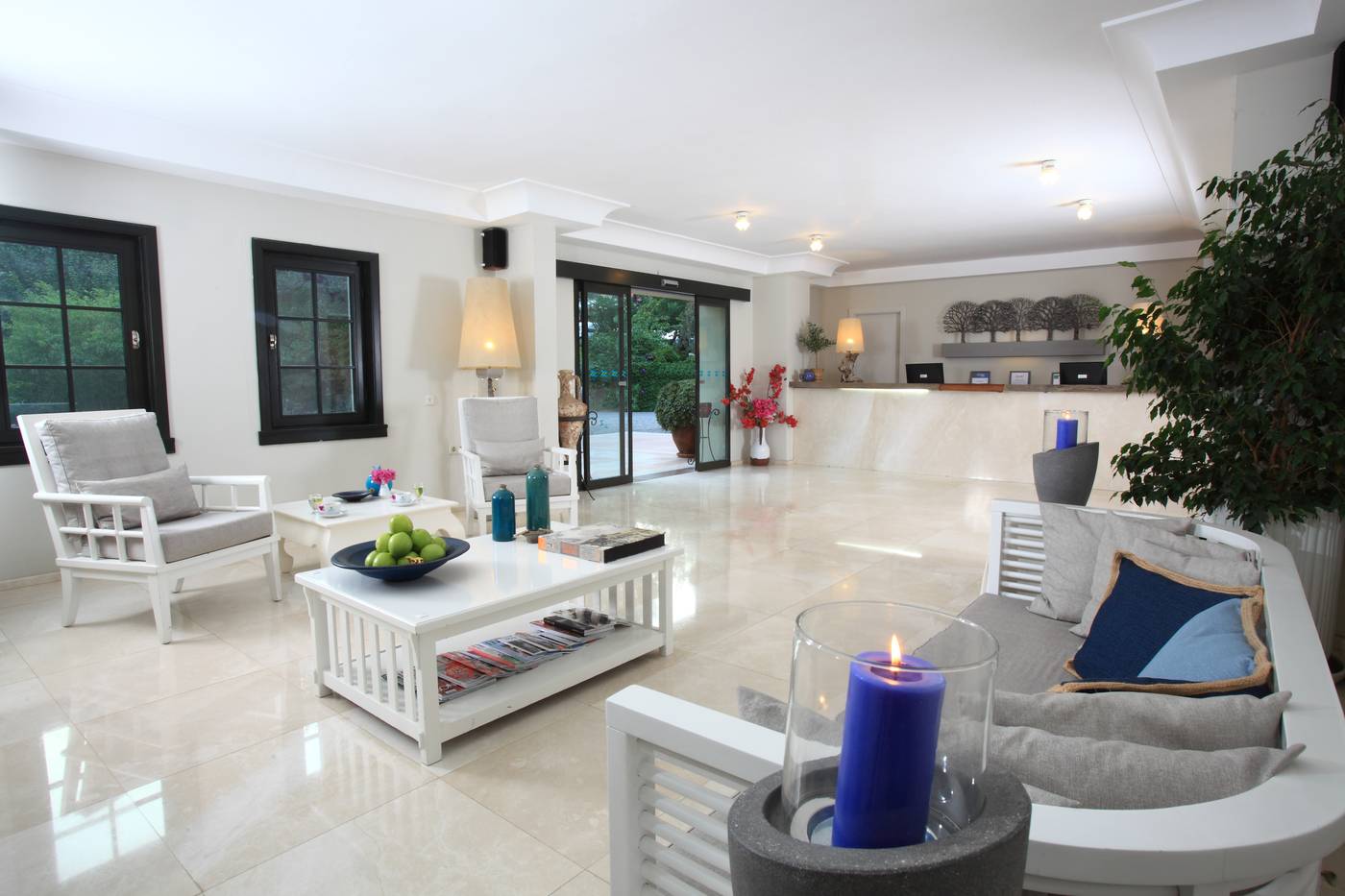 Zeytinada-Lobby-15