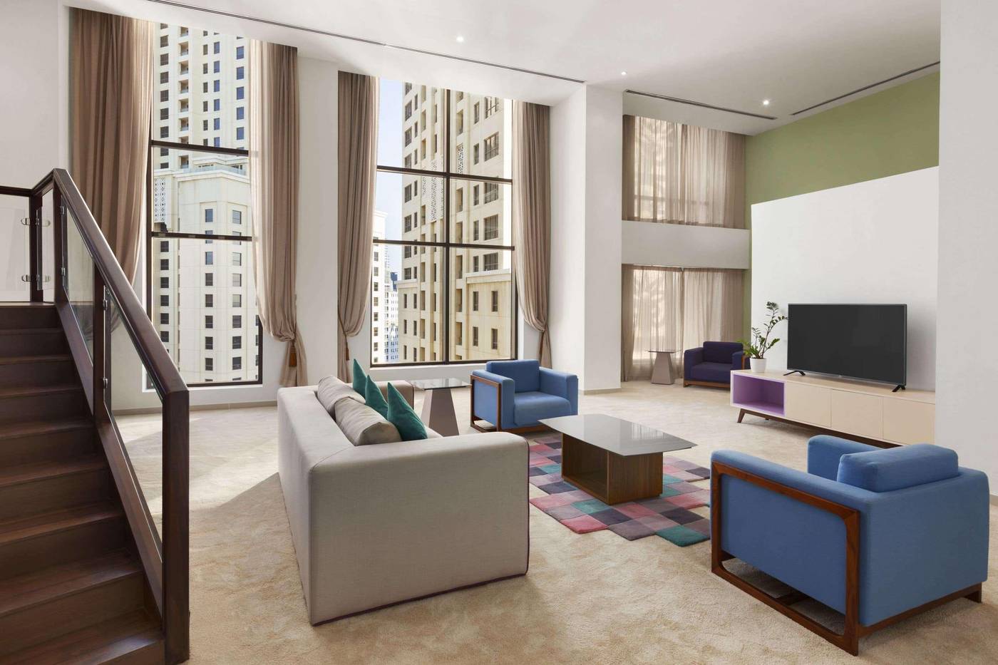 Ramada-Hotel---Suites-by-Wyndham-Dubai-JBR-Room-11