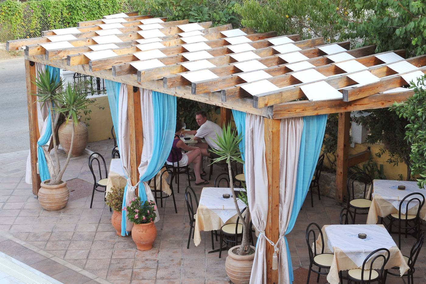 Makis-Apartments-Lobby-11