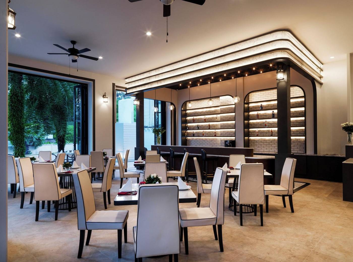 Chanalai-Romantica-Resort-Restaurant-37