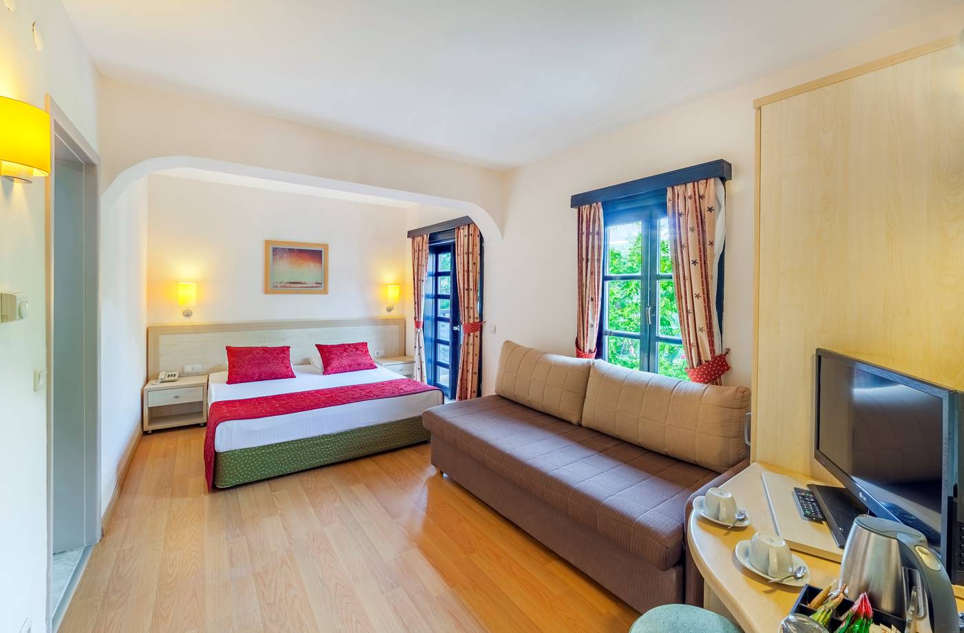 Sunrise Resort Hotel