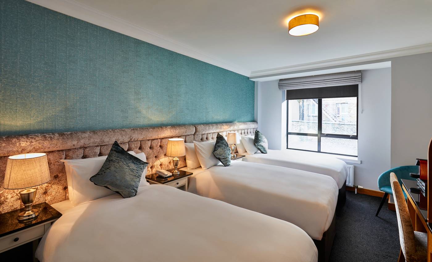 Handel-s-Hotel-Room-3