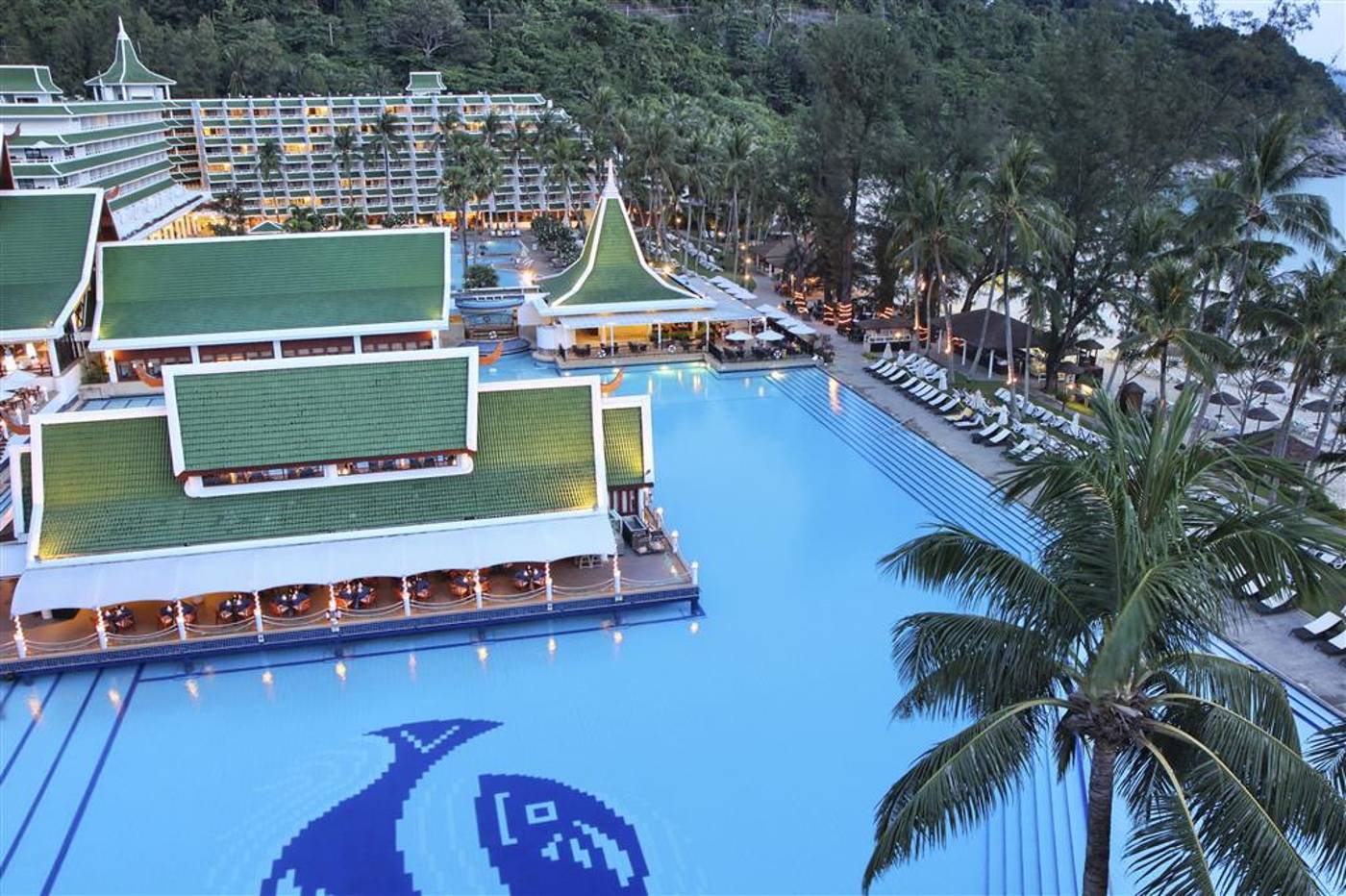 Le-Meridien-Phuket-Beach-Resort-General-view-2
