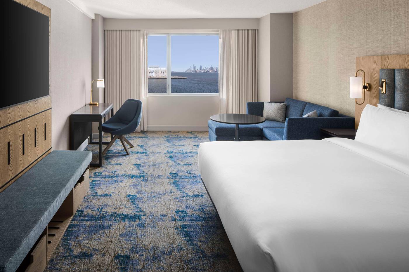 Hyatt-Regency-Jersey-City-on-the-Hudson-Room-18