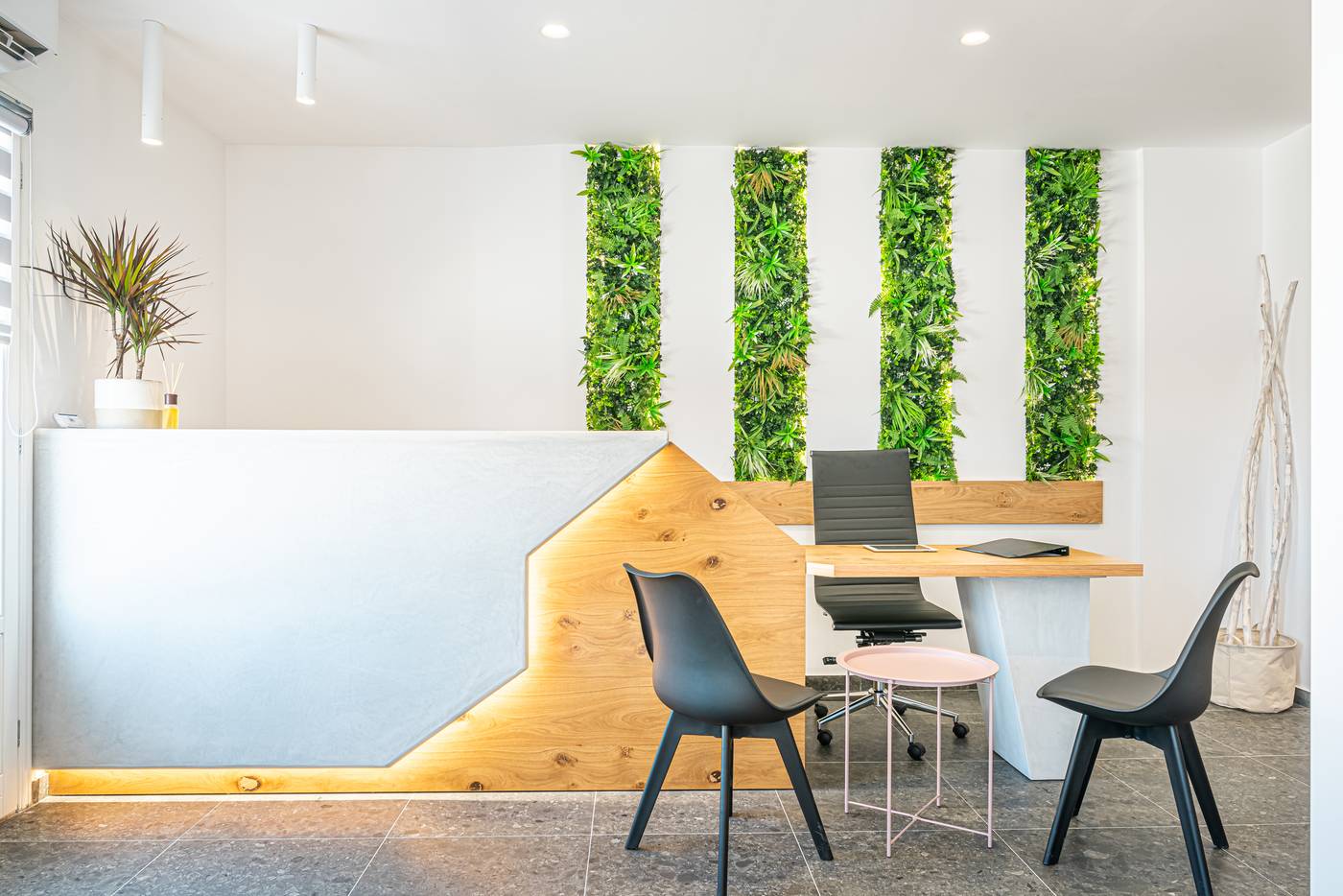 Marianna-Hotel-Lobby-38