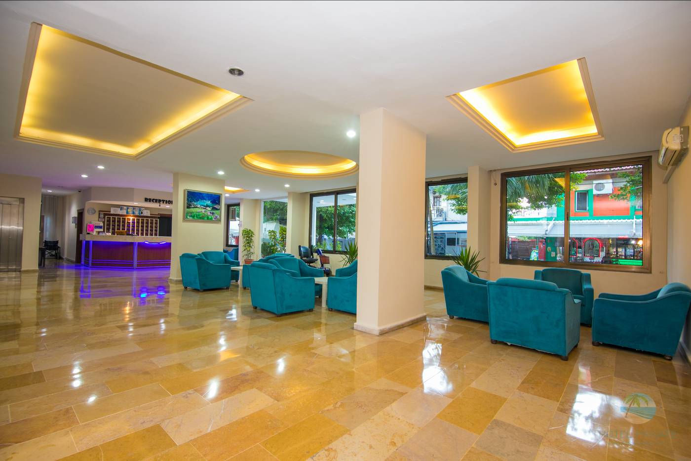 Private-Hotel-Lobby-45