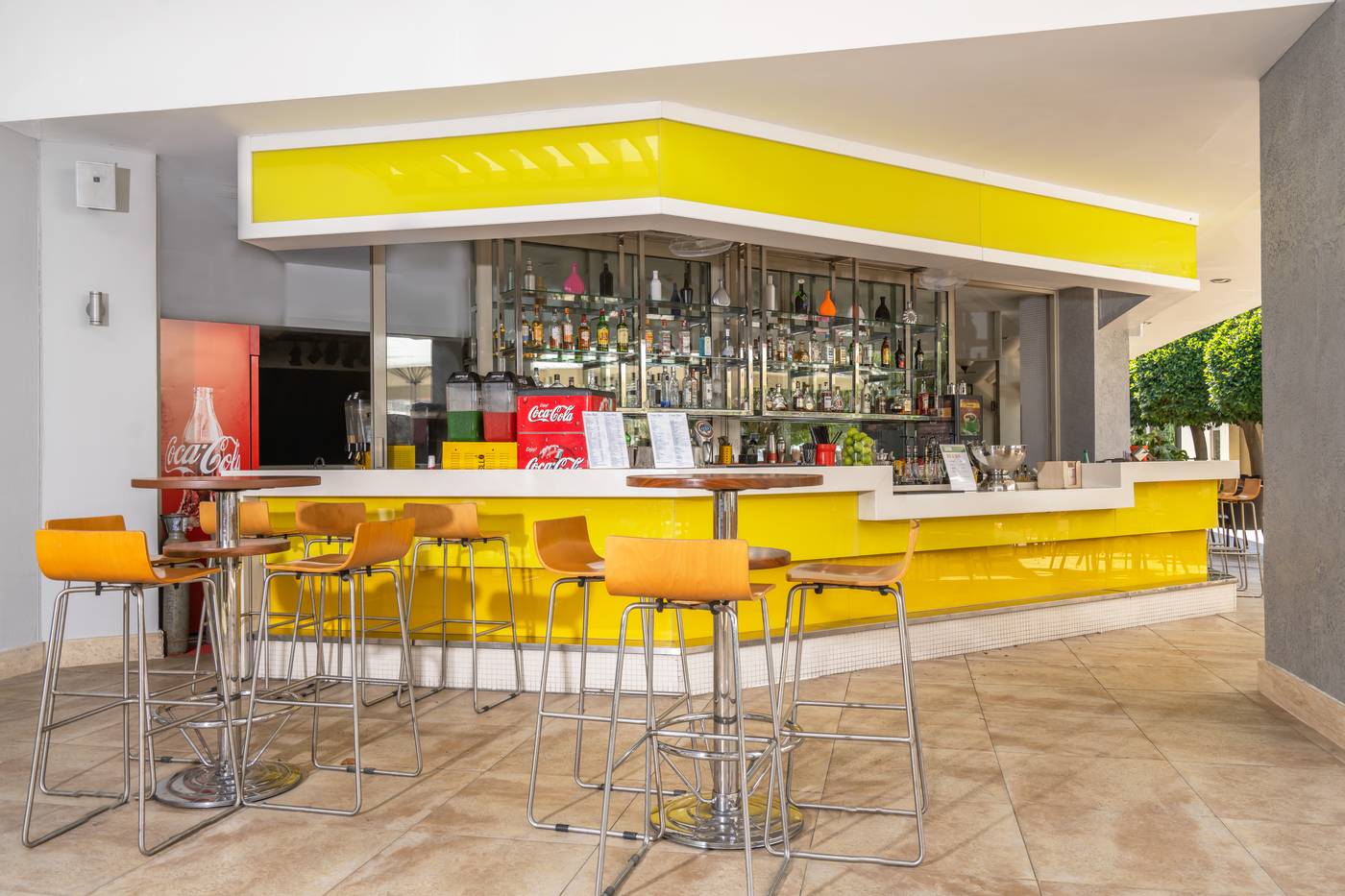 Barut-B-Suites-Bar-52