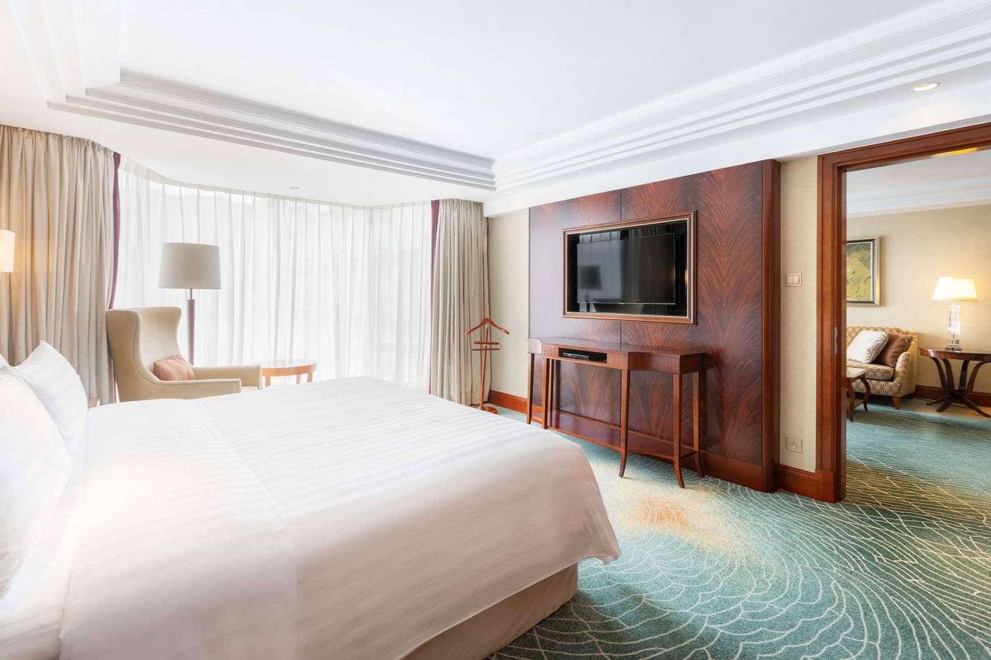 Kowloon-Shangri-La-Hong-Kong-Room-35