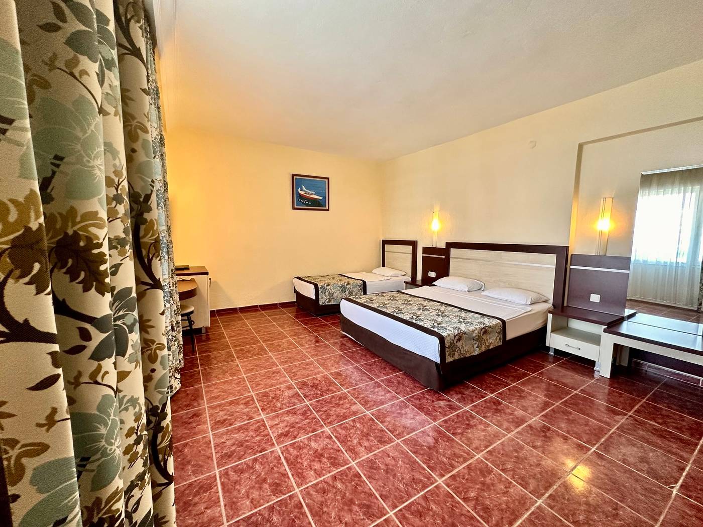 Blue-Wave-Suite-Hotel-Room-11